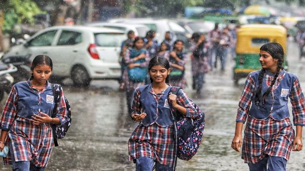 Delhi- NCR में 3 सितंबर को होगी भारी बारिश, नोएडा, गाजियाबाद में बंद रहेंगे स्‍कूल, जानें अन्‍य जिलों का हाल