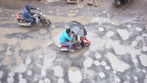 Roads In India: क्यों बार-बार टूटती हैं भारत की सड़कें? क्या हैं नियम और कैसे हो रहा भ्रष्टाचार?