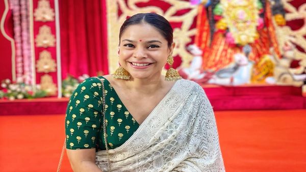 Sumona Chakravarti Net Worth: कितनी है कपिल शर्मा की ऑन स्क्रीन वाइफ की नेटवर्थ?