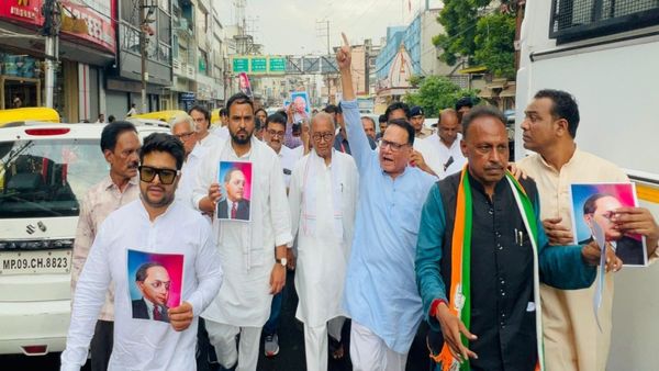 Indore MP News: दिग्विजय सिंह का आरोप – मुसलमानों को टारगेट किया जा रहा, 'I Love Mohammad' कैंपेन पर सियासत