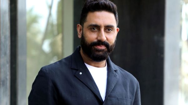 “कड़ी मेहनत ही सबसे बड़ा जवाब है” अवॉर्ड खरीदने के आरोपों पर अभिषेक बच्चन ने ट्रोल्स को दिया करारा जवाब