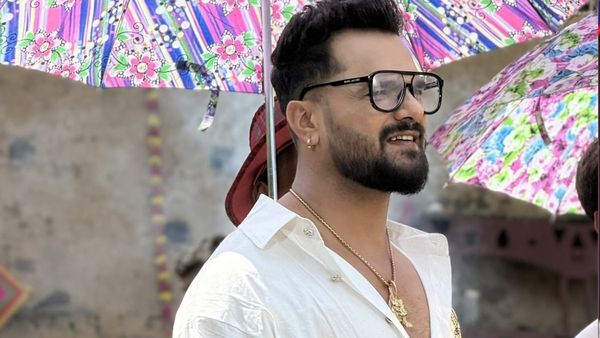 Bihar Election: भोजपुरी इंडस्ट्री में धार्मिक जंग! चुनाव से पहले खेसारी लाल यादव पर भड़के अयोध्या के संत