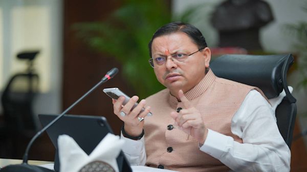 श्रीदेव सुमन विश्वविद्यालय की छात्रा को डिग्री न मिलने पर सीएम हेल्पलाइन में कंप्लेन, सीएम धामी ने लगाई क्लास