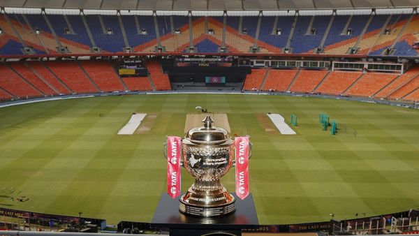 IPL 2026 मेगा ऑक्शन की तारीख तय! दिसंबर 13−15 को खिलाड़ियों पर होगी पैसों की बारिश, ये है रिटेंशन की लास्ट डेट