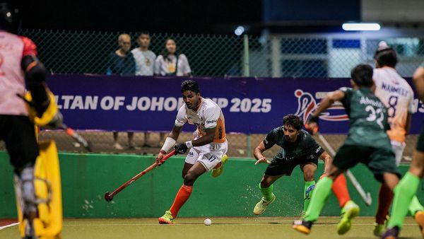 क्या खत्म हो गया हैंडशेक विवाद? भारत-पाकिस्तान के खिलाड़ियों ने मिलाया हाथ, आखिर किसने जीता मैच?