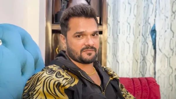 Bihar Chunav 2025:  'कमरे के अंदर हर आदमी अश्लील', ये क्या बोल गए Khesari Lal Yadav? मचा हंगामा 
