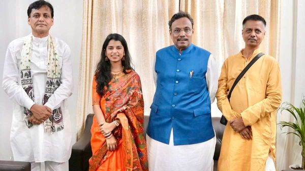 Bihar Election: मैथिली ठाकुर लड़ेंगी बिहार चुनाव? अब खुद दिया बड़ा बयान, बताया BJP से कौन-सी सीट चाहती हैं