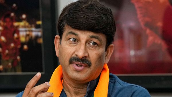 Manoj Tiwari: छठ से पहले मनोज तिवारी का 'हां, हम बिहारी हैं जी' गाना रिलीज, बोले- ये है Bihar का गर्व गीत