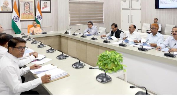 योगी सरकार का बड़ा कदम! यूपी में लाखों लोगों का राशन कार्ड होगा कैंसिल, सामने आई यह वजह