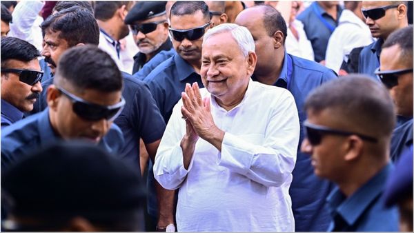 Bihar Election 2025: JDU ने जारी की दूसरी लिस्ट, 44 उम्मीदवारों के नाम फाइनल, राजबल्लभ की पत्नी को टिकट