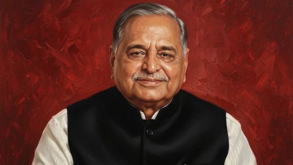 सैफई के अखाड़े से सत्ता के शिखर तक, पुण्यतिथि पर पढ़िए मुलायम सिंह यादव के जीवन की दिलचस्प कहानी
