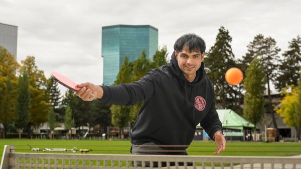 नीरज चोपड़ा को मिलेगी 25.48 लाख की सैलरी? एथलीट से कैसे बन गए भारतीय सेना में लेफ्टिनेंट कर्नल?