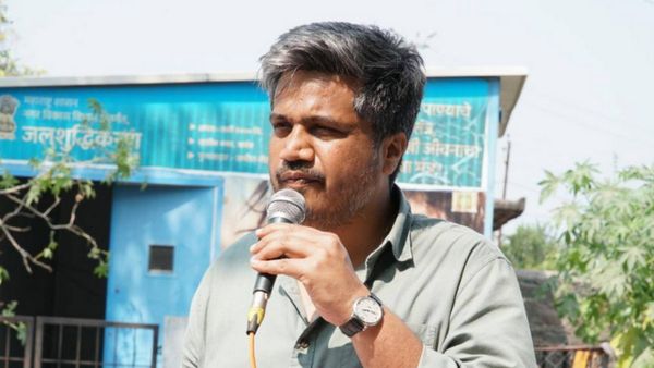 शरद पवार के पोते रोहित पवार ने बनाया ट्रंप का फर्जी आधार कार्ड, गंभीर धाराओं के तहत पुलिस ने दर्ज किया केस