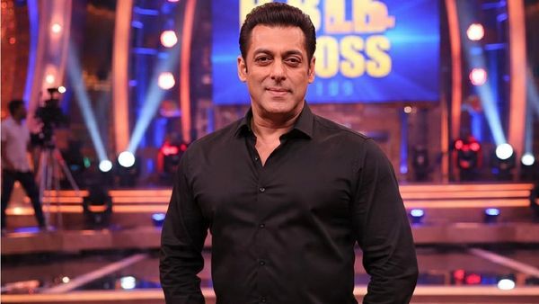Salman Khan Fees: 'बिग बॉस 19' के मेकर्स ने सलमान खान को दी मुंह मांगी रकम, फीस जान उड़ जाएंगे होश