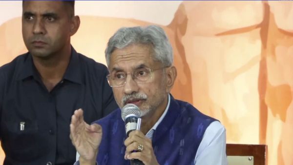 जयशंकर ने JNU में कहा- भारत ‘अशांत समय’ में उभर रहा है, 2047 तक नई विश्व व्यवस्था के लिए रणनीति जरूरी