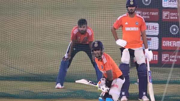 Shreyas Iyer Health update: श्रेयस अय्यर की तबीयत पर बड़ा अपडेट, सूर्यकुमार यादव ने मैच से पहले दी नई जानकारी