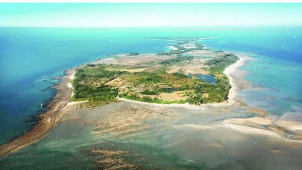 St Martin Island: भारत के एकदम बगल में आइलैंड पर क्या बना रहे Trump? यूनुस की रजामंदी, हसीना का विरोध