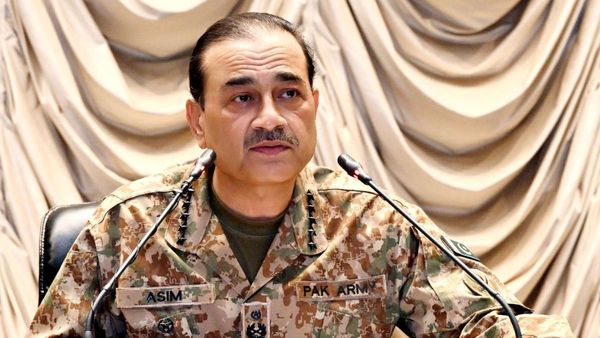 PAK की सबसे बड़ी हार बनी IAF की फेवरेट मिठाई! रावलपिंडी Chicken tikka देख आसिफ मुनीर को मिर्ची लगनी तय!