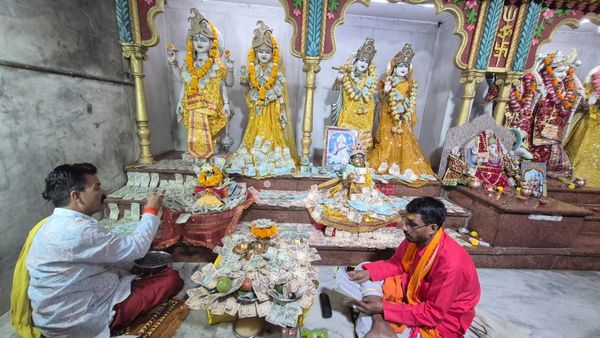 दीपावली की रोशनी में जगमगाया मां वैष्णो धाम: लक्ष्मी नारायण और श्रीयंत्र का 11 लाख नोटों से दिव्य श्रृंगार,