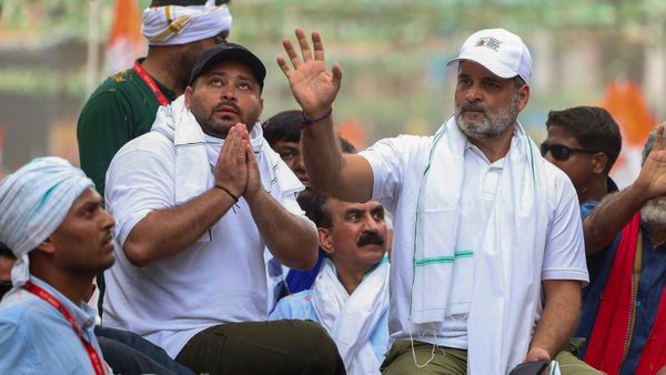 Bihar Election Result: जिन 25 जिलों से गुज़री राहुल गांधी की यात्रा, वहां कितने सीटों पर हारा महागठबंधन