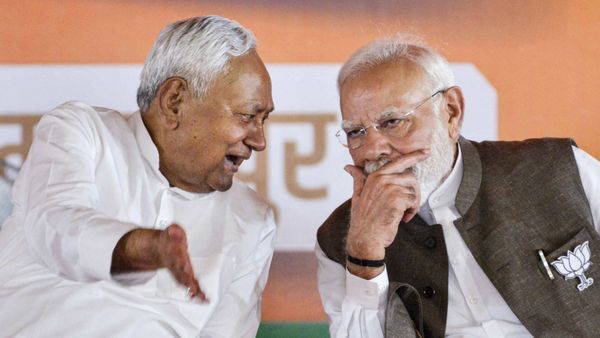 बिहार चुनाव जीते हुए कितने नेता परिवारवाद वाले? जानें किस पार्टी में सबसे ज्यादा रिश्तेदार विधायक?