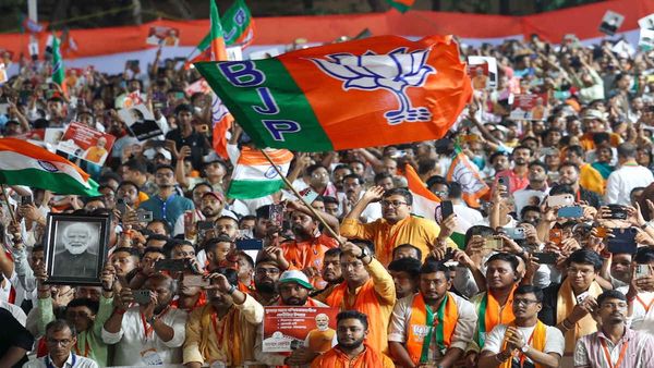 UK NEWS: बिहार में एनडीए की प्रचंड जीत, जानिए अब 2027 में कहां इस जीत के फार्मूले को अपनाएगी भाजपा