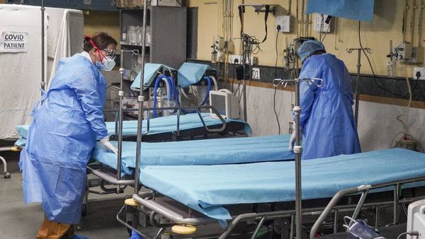 Corona Warrior News: कोरोना काल में जान गंवाने वाले 1,596 डॉक्टरों को भूली सरकार? RTI के आंकड़ें चौंकाने वाले