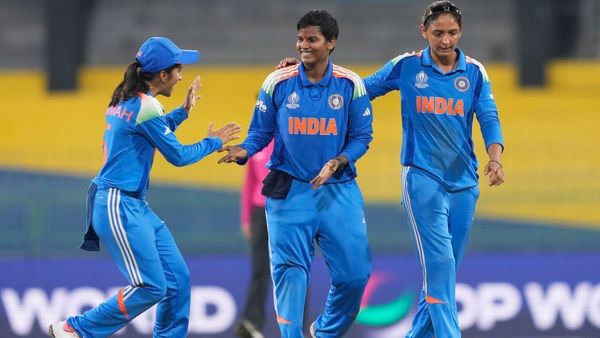 INDW vs SAW: 'दीप्ति आज कमाल करेगी', मां सुशीला शर्मा ने टीम इंडिया को दी जीत की टिप्स, बताया पूरा गेम प्लान