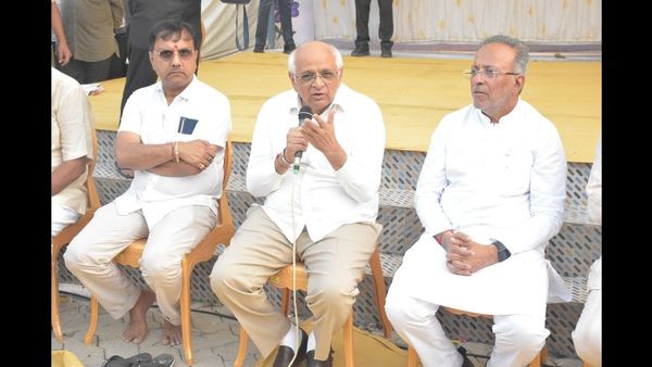 Gujarat News: मुख्यमंत्री भूपेंद्र पटेल ने बेमौसम बारिश से प्रभावित किसानों को दिलासा दिया, जल्द राहत पैकेज की घोषणा का आश्वासन