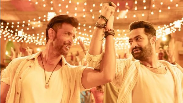 ऋतिक रोशन ने आदित्य चोपड़ा की 'वॉर 2' की खिल्ली उड़ा दी, विदेशी धरती पर कही ऐसी बात!