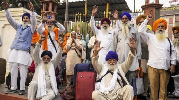 India Pakistan Tension: भारतीय सिखों की पाकिस्तान में एंट्री! अब क्या होने वाला है कुछ बड़ा? जानें Plan