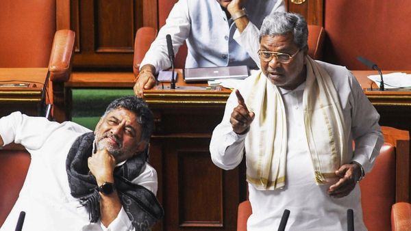 हिंदी को ग्रांट, कन्नड़ को नहीं! भाषाई राजनीति पर फिर भड़के CM सिद्धारमैया, केंद्र सरकार पर लगाए गंभीर आरोप