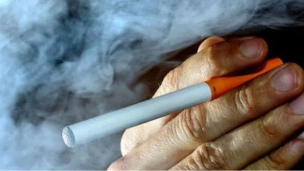 Maldives Smoking Ban: अब जेन-ज़ी नहीं पी पाएंगे सिगरेट, सरकार का बड़ा फैसला, तोड़ने पर लाखों का जुर्माना