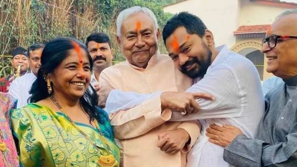 Bihar Chunav 2025: NDA की प्रचंड जीत पर निशांत की प्रतिक्रिया, पिता की जीत पर नीतीश कुमार के बेटे ने क्या कहा?