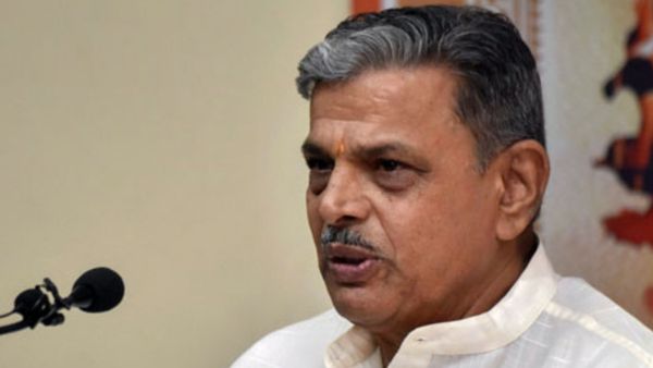 मल्लिकार्जुन खड़गे के संघ पर प्रतिबंध वाले प्रस्‍ताव पर भड़के RSS महासचिव, दिया करारा जवाब