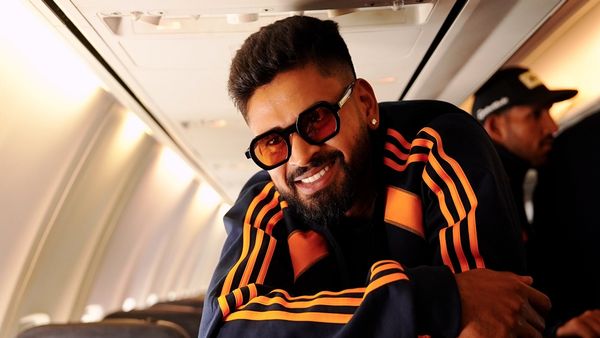 Shreyas Iyer को अस्पताल से मिली छुट्टी, BCCI ने फैंस को दी खुशखबरी, कब होगी टीम में वापसी?