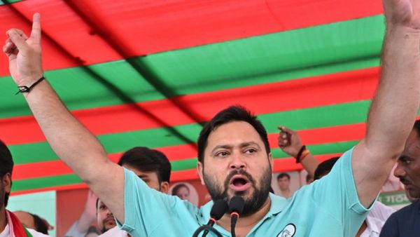 Tejashwi Yadav राघोपुर से जीतेगे या हार रहे? Axis My India Exit Poll ने की चौंकाने वाली भविष्‍यवाणी