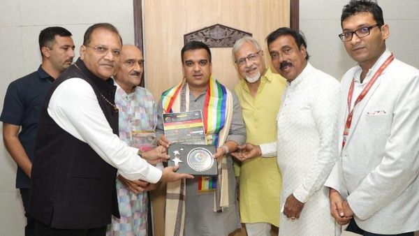 जिसो फाउंडेशन के चेयरमैन सुरेश पुनमिया ने की गुजरात के डिप्टी CM संघवी से मुलाकात