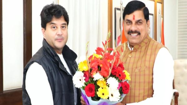 MP News: सिंधिया–मोहन की एक घंटे की “मास्टर मीटिंग”, केंद्र से एमपी को कैसे मिलेगी रिकॉर्ड फंडिंग, जानिए