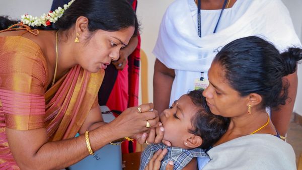 Andhra Pradesh Polio Drops 2025: आंध्र प्रदेश में पल्स पोलियो अभियान शुरू, 54 लाख बच्चों को दी जाएंगी बूंदे
