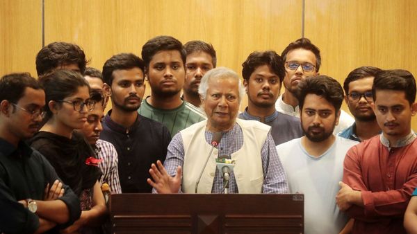 Bangladesh violence: सिर्फ यूनुस नहीं, इन 5 चेहरों ने बांग्लादेश को बनाया बारूद का ढेर, भारत के खिलाफ भरा जहर
