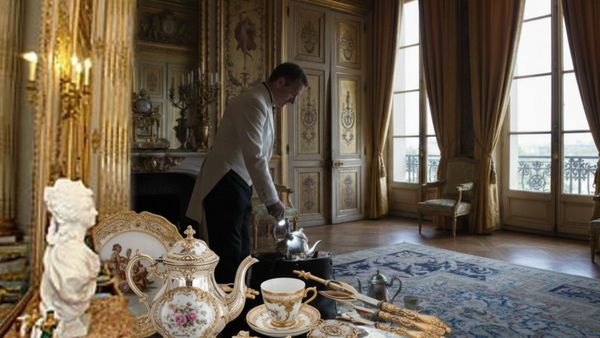 राष्ट्रपति को चाय पिलाने वाला ही निकला 40 लाख का चोर, प्रेसिडेंट हाउस से चोरी हुए 18वीं सदी के बेशकीमती बर्तन