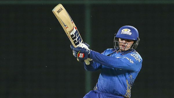 IPL 2026 Mini Auction: मुंबई इंडियंस ने खेला शातिर गेम, सिर्फ 1 करोड़ खर्च कर मैच विनर खिलाड़ी को लिया खरीद