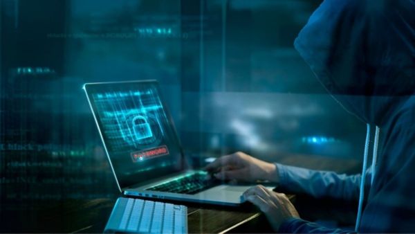 Cyber Fraud: ऑनलाइन फ्रॉड में फंसे IPS अधिकारी, खुद को मारी गोली, पंजाब से आया चौंकाने वाला मामला?