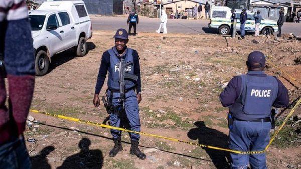 Johannesburg Mass Shooting Reason: दक्षिण अफ्रीका के जोहान्सबर्ग में गोलीबारी क्यों? 10 मरे-हमलावर फरार