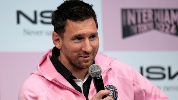Messi India Tour: फुटबॉलर मेस्सी के साथ एक फोटो मात्र ₹10 लाख में, फैन्स ने दिया मजेदार रिएक्श