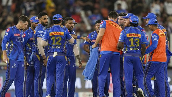 IPL 2026: MI किन 5 खिलाड़ियों पर लगा सकती है बड़ा दांव? कौन होगा टीम का अगला सुपरस्टार