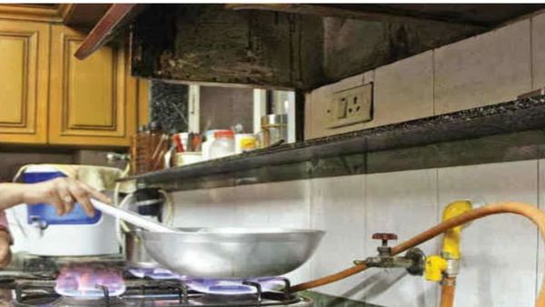 Happy New Year 2026 Gift: नए साल पर Delhi-NCR के लोगों को बड़ा तोहफा, घरेलू PNG हुआ सस्‍ता, जानें नई कीमत