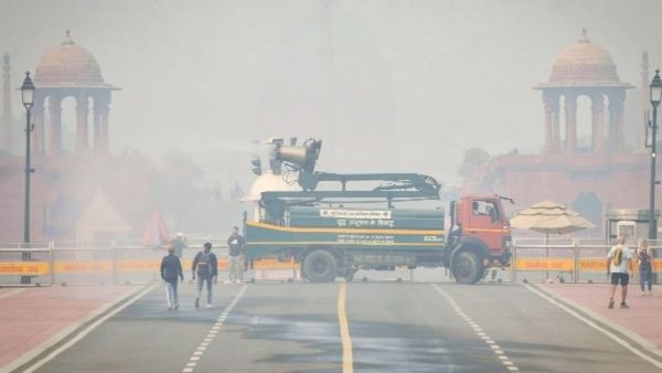 Delhi Pollution पर दिल्ली HC सख्त, सरकार से पूछा- प्रदूषण नहीं रोक पा रहे तो एयर प्यूरीफायर पर GST क्यों?