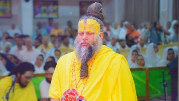 Premanand Maharaj: मांस खाने वालों ने किया ये काम तो होगा बड़ा अनर्थ! प्रेमानंद महाराज ने किया सचेत